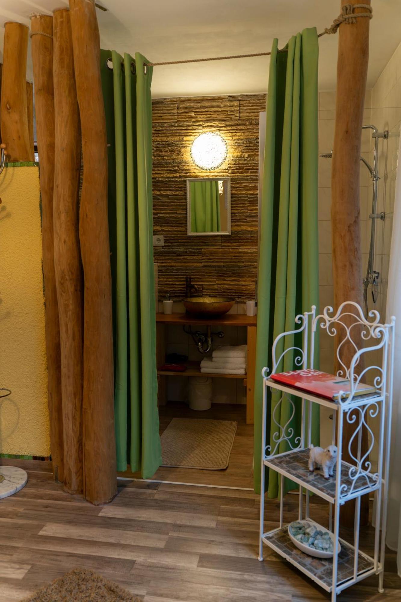 Marburg Apartment Pfiffige Luisa In Ruhiger Waldrandlage Mit Balkon Und Wintergarten 外观 照片